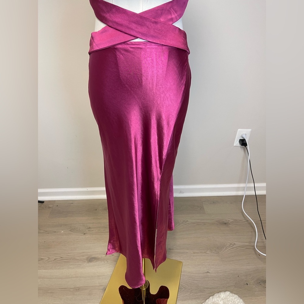 NEW ! Selfie Leslie Social Butterfly Cut-Out Waist Midi Dress Fuchsia - Picture 9 of 14